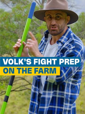 Farmer Volk shows us what it’s like to be cage free 🧑‍🌾👊