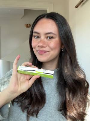 Finally a clean mascara that WORKS! These are my first impressions of @Well People‘s newest expressionist curling mascara <3 #wellpeoplepartner 
