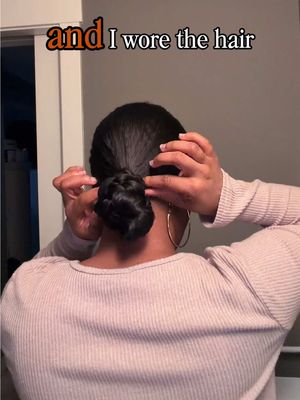 Low bun but make it pretty. This took less than 5 minutes and you can use any type of hair #lowbun #lowbunhairstyle #ponytail 