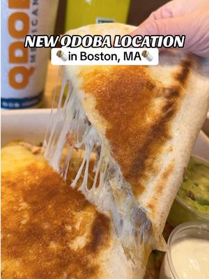 So excited that one of my favorite Mexican chains just opened a location centrally located near Back Bay! @QDOBA has fully customizable burritos, bowls, tacos, quesadillas, etc, and I love that you can add queso & guac to your entree for free 🌯  I always either order a burrito with their Cholula Hot & Sweet chicken, cheese-crusted quesadilla with brisket, or steak bowls. Also try their Queso Diablo with chips! 📌Qdoba at 279 Massachusetts Ave, Boston, MA 🌯Follow for more & send this to someone you’d go with #Qdoba #QdobaPartner #bostonfoodies #sachaeats #bostoneats