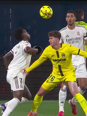 🎩 @Vini Jr. 🎩 #LALIGAEASPORTS #LALIGAHighlights #deportesentiktok #VillarrealRealMadrid 