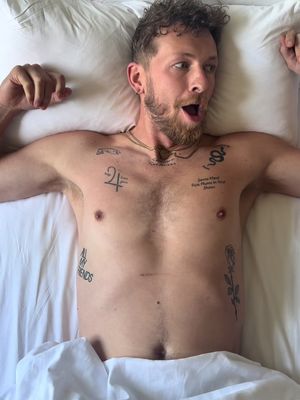 Our honeymoon was wild… but @wow_beds Even wilder 🤭 And their Summer Sale? The wildest of them all. 50% off mattresses, 2 FREE hybrid pillows, Australia-wide free shipping, plus an extra 10% with code SUM10 🤯 Head over to www.wowbeds.com.au today #mattress #sleep #comfort #backsupport #wowbeds 