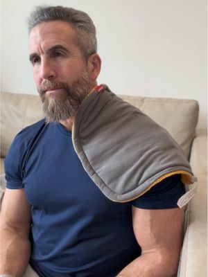 The Recovery Zone with Sunbeam’s ConformHeat™ Heating Pad: Where sore muscles and joints go to recharge. #ad  #SunbeamPartner   Supports recovery for performance. 3 customized heat settings. Ultra flexible and lightly weighted to keep it in place, especially on curved body parts👌🏼   @sunbeam_us  #HeatingPad #PainRelief #FitnessRecovery