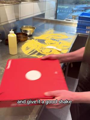 bet you thought there was going to be a pizza in there didn’t you 😜 #pizza #dominos #hack 