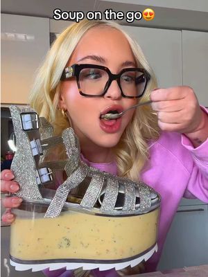 Broccoli Cheddar steppers🧀👠🥣 