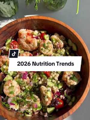 Mediterranean diet wins again!! 😌 But the real focus this year? Fiber. Gut health, lower colorectal cancer risk, and support for weight management. Nothing flashy, just the basics doing their job. Also still wild to say this, but I’m honored to be one of 58 health professionals on the U.S. News & World Report expert panel for the second year.  Top trends for 2026 👀 GLP-1 meds + wearable tech = more data-driven nutrition, less vibes-only wellness. Back to basics… with better tools. Full report linked in my bio. @U.S. News & World Report 