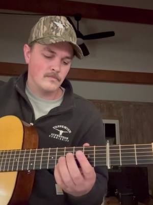 It’s too cold in Tennessee, so the garage session is coming to you from the kitchen this time #classiccountry #countrymusic 