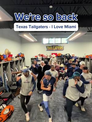 Is this considered team bonding? #linedance #miami #texastailgaters #country 