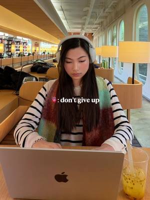 whatever you do, just don’t give up!! #studytok #college #studymotivation #mindset #fyp 