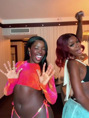 Happy birthday @Tanya Manhenga 🎂 let’s get back into uniform 🥹👙💗