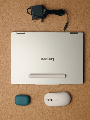 Lenovo Yoga 7a 2-in-1 Laptop comes with everything! #laptop #laptops #lenovo 
