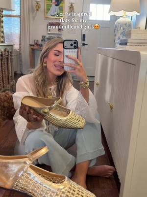 The grandmillenial shoe of my DREAMS!🤍 and the quality on these is SO GOOD!😍 the sizing is a little confusing- I wear women's size 9 and the size 40 fit me perfectly! If y'all need help on what size to get just ask in the comments🫶🏼 #grandmillenial #coastalgranddaughter #balletflats #springfashion #boujeeonabudget 