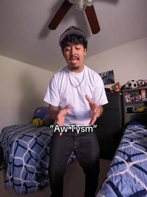 I wonder how she knew chat 👀 #fy #fypシ #funny #latino #relatable 