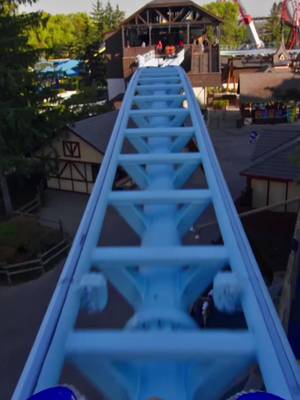 World Backwards Day put a different spin on AlpenFury. 🔄🎢 #WorldBackwardsDay #ThemeParkTok #RollerCoasterTok #CanadasWonderland #TorontoTok #FYP #ThrillRide #POV
