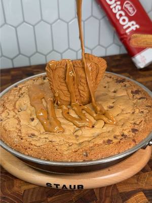 Biscoff Cookie Pie 🍪 #satisfying #Recipe #tiktokfood