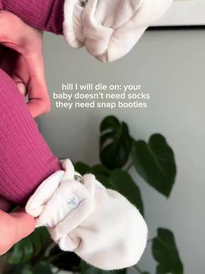In my opinion, these are the only thing you need for your baby’s feet before they start walking. We’ve had these since my first daughter was born and are now using them for our second baby. These actually stay on!!  We love the @burtsbeesbaby the most. Their sizes are very generous so my daughters have been able to wear them for a long time.  Found in link in ShopMy under baby essentials. ✨  #babyregistrymusthaves #babyregistry #firsttimemom #secontimemom #newbornbaby #firsttimemomtips #babiesoftiktok 