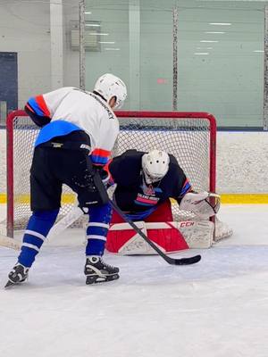 Who’s a goalie you know that would do this? 😂 #hockeyplayer #hockeylife #hockeytok @Nick Gallais @Matthew Isaacs 