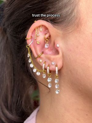 the sparkliest ear stack from @Ericajewelsofficial use ALICE25 to save 25% 🫶 #piercingtok #earstacking #earstyling #earcuration #earpiercing 