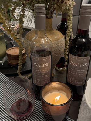 Hosting made easy @Avaline #AvalinePartner ❤️🍷💋