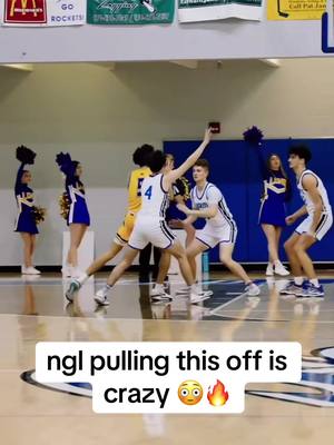 The most unselfish play 😤 (via _noahsmith_/ig) #basketball #basketballtiktok #highschool #highschoolbasketball 