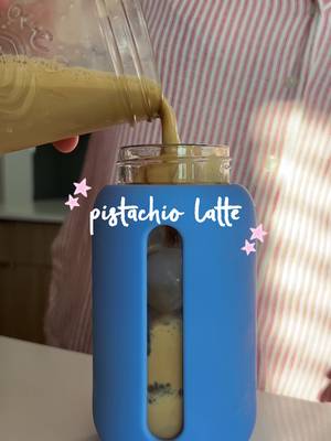 pistachio latte ⭐️