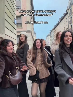 Geneva content creator ladies🎀📸  Check out my girls: @♡ Helin Kinem @Asia G. @Elo(die) 👒 @Eva 🌞 @chaarliiees  #suisseromande #contentcreators #girlfriends #geneva #switzerland 