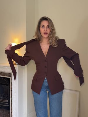 Why all the ASOS jackets sell out so quick RN - the fit 👏👏👏 #asos #blazer #ukfashion 