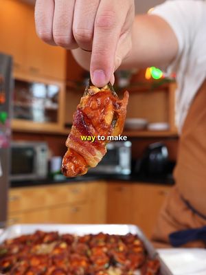 My stomach would hate me after eating that many.  Thank you Michele for introducing me to my biggest food addiction😂 Detailed recipe is up on Provecho!  Link in my bio Here’s some tips to make sure they turn out just like mine ⬇️   Bake them on parchment paper and fill up the ENTIRE baking sheet. If you’re making a smaller batch, use a smaller sheet. This way, the bacon fat pools up and fries the melted cheese into a Cheez-It on the bottom. It’s super easy to lift off the parchment, and when the cheese gets crispy to this point, the overall flavor boosts dramatically. Store brand cream cheese works the best.  Philadelphia turns gritty, for some reason.  Store-bought stays smooth and creamy #jalapenopoppers #Recipe #SuperBowl #gameday #bacon 