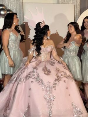 the full court🩷 #quinceañera #quince #fyp #louiecastro #yoatzi 