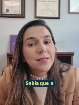 Cuidado: Suas mensagens de texto podem ser o fim do seu sonho americano! 📱🛑 Você sabia que a USCIS pode ter acesso às suas conversas e redes sociais? Inconsistências entre o que você diz no processo e o que você escreve no dia a dia — mesmo que em tom de brincadeira — podem levar à negação do seu visto ou Green Card. A transparência é a base de um processo de imigração bem-sucedido. Não coloque seu futuro em risco por falta de atenção! Precisa de orientação para o seu caso? Entre em contato conosco. #imigracao #greencard #vistoamericano #advogadoimigracao #dicasimigracao