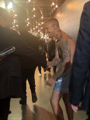 Oh hey @Justin Bieber 😎  #GRAMMYS 
