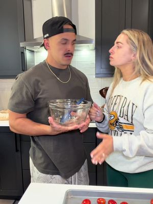 WE LOVE TO COOK TOGETHER HAHAH