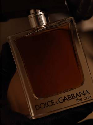 He never wondered if he was The One. @Dolce&Gabbana #DGBeauty #DGTheOne #Ad 