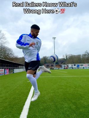 Do You Know What’s Wrong With This Corner🤔⚽️ #football #Soccer #skills #footballfreestyle