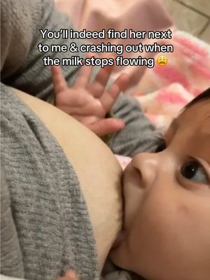Does your baby use their hands while breastfeeding? ‌ There’s a great reason for this! When your baby has their hands on your chest, it gives their neck more stability. Because of this, your baby can more comfortably use their innate feeding reflexes, bobbing their head forward and back for finding and attaching to the breast as well as turning their head side to side (known as the rooting reflex). Oxytocin is released from heat and touch as well as when your baby begins to suck. So, their hands help massage and prepare the breast for feeding, encouraging milk flow. ‌ Being skin to skin with your baby can be relaxing for both of you, and when their hands are free, they are naturally better able to be an active participant in the process of latching when positioned on your body. ‌ Does your little one use their hands while nursing? #breastfeeding #milkflow #milksupply