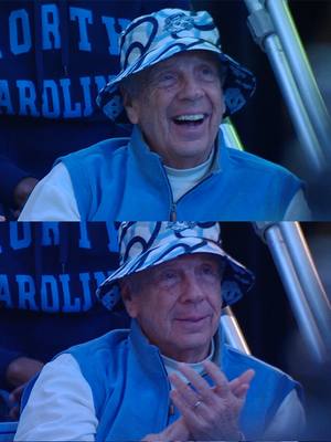 it's called fashion, look it up 🙂‍↕️ @unc_basketball  #goheels #unc #gdtbath #basketball
