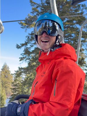 Read a book 😂😂 #theskiman #griffinlaszlo #skiing #funny #fyp 