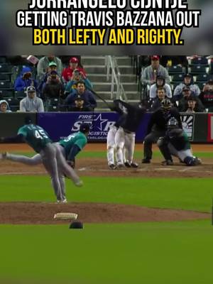 Newest Cardinal Jurrangelo Cijntje getting Travis Bazzana out both 92 mph LEFTY and 97 mph RIGHTY 🫲🫱