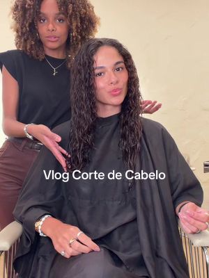 Marya mãos de fadaaaa 🫶🏼 corto com a @marya.isabella (ig) no @bossatelie (ig) aqui em SP!  #cabelocacheado #curlycut #cortedecabelo #cachos #finalizacaodecachos 