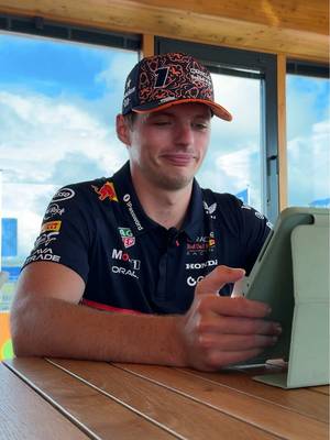 iPad kid 😄 #f1 #maxverstappen #ipad 