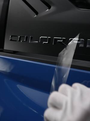 Before it gets out and gets dirty, it’s gotta get unwrapped. @chevrolet #ChevyColorado #Unwrapping #ASMR
