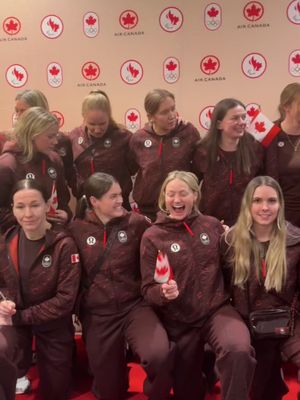 Canada’s finest, coming through 🇨🇦✈️ // Faites place à ce que le Canada a de meilleur à offrir 🇨🇦✈️