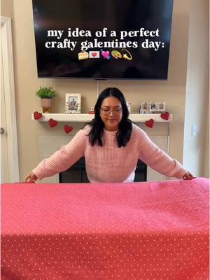 My idea of a perfect crafty galentines day: cute decor, crafts and fun snacks & drinks 🥂 #ad I’ve been loving these @Martinelli’s Sparkling Cans! They’re crisp & refreshing and perfect for adding more joy to your craft sessions 🍎✨ You can find all 3 flavors (Apple, Apple Mango, and Apple Cranberry) now at Walmart, Albertsons/Safeway, and Whole Foods! #MartinellisSparklingCans #galentines #ValentinesDay