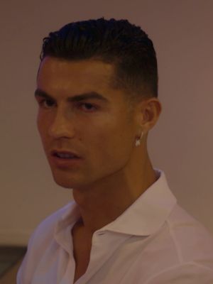 Hoje parece-nos um bom dia para relembrar este momento icónico do Cristiano Ronaldo! ❤️ #SoyGeorgina #netflix #netflixpt #fyp #cr7