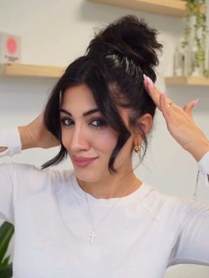High bun hair tutorial 😍 @mariaaiellohair #hairtutorial 