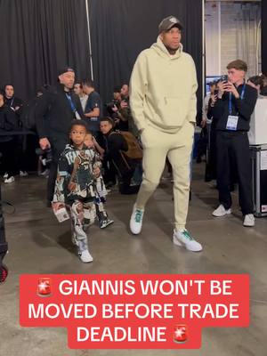 The Bucks have indicated to teams that they are keeping Giannis Antetokounmpo through the trade deadline and will start making other trades, per Shams Charania. #NBA #basketball #nbabasketball #giannis #milwaukee 