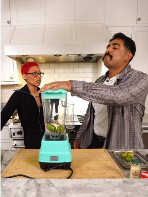 @Hrna Eatz took over the Bite Me kitchen to teach ME to make Kofta Tacos #BiteMe #cooking