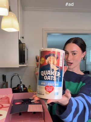 #AD Get your fiber in this February & make some @Quaker Oats banana pancakes 💛 #EasyRecipe #quaker #bananapancakes