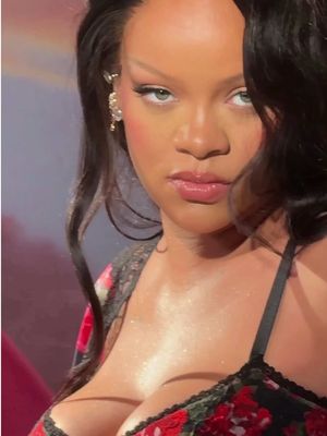Fu$$y on the lips, Butta Drop on the…😉 @Rihanna 