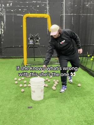 If she’s knows what’s wrong with this, she’s the one ‼️ #baseball 